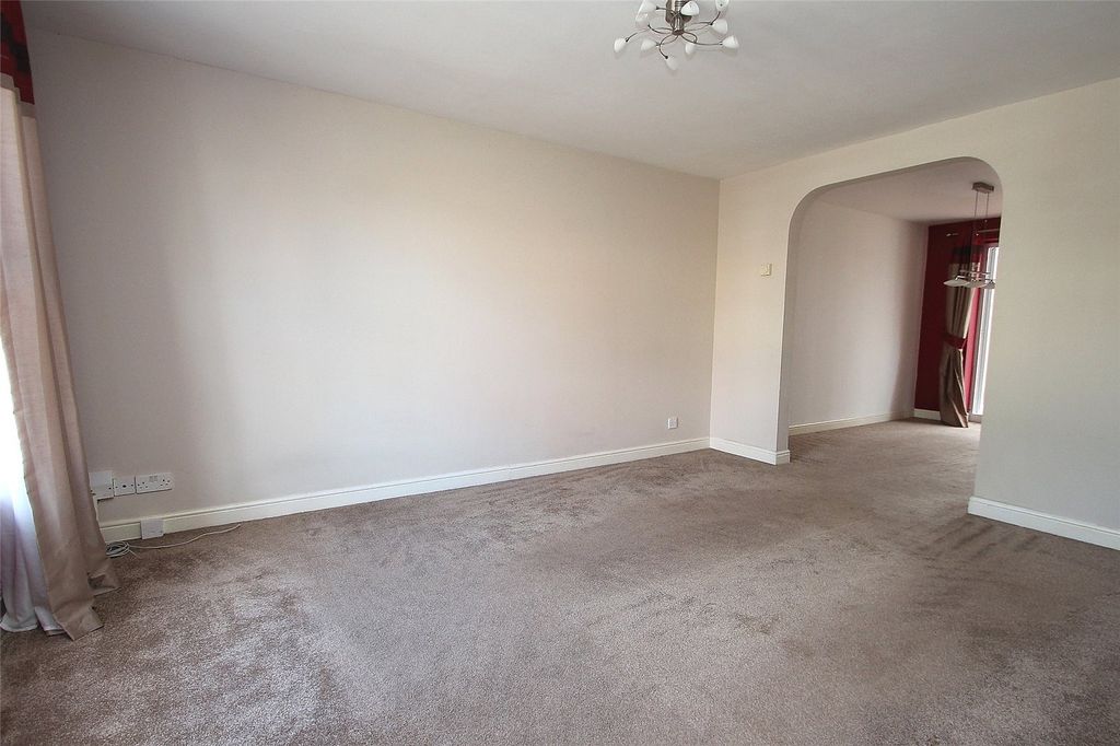 Property photo 2 of 15 Picture No. 02