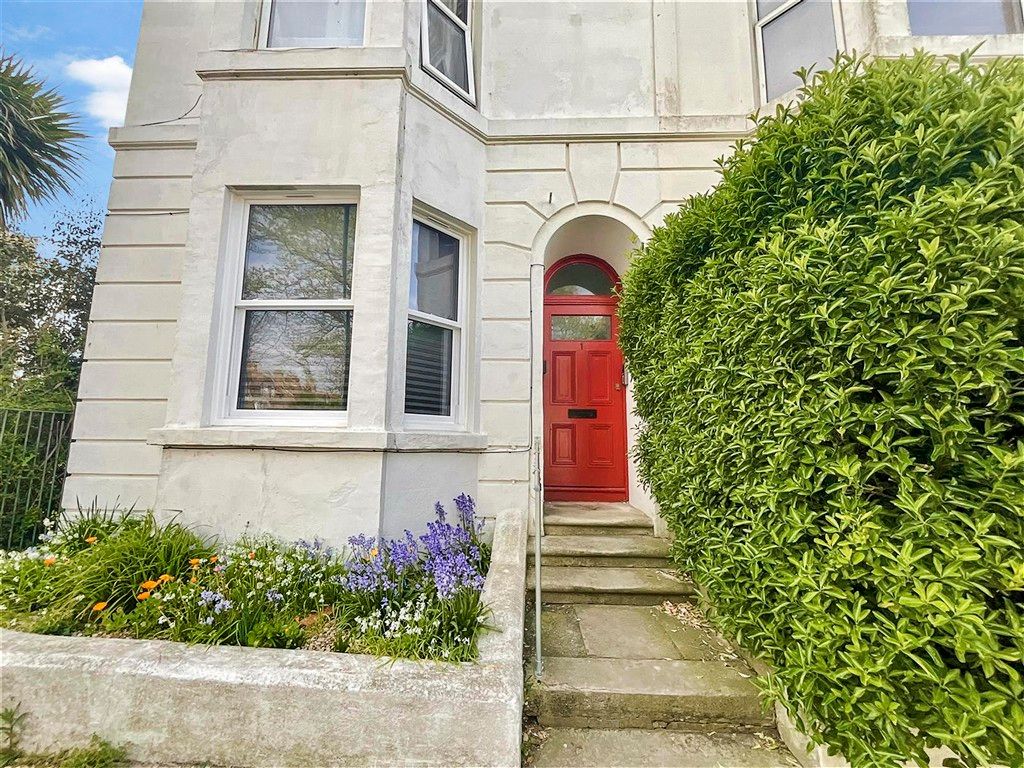 Property photo 2 of 8 Front