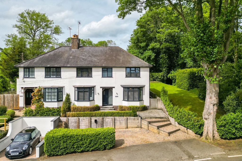 Property photo 1 of 31