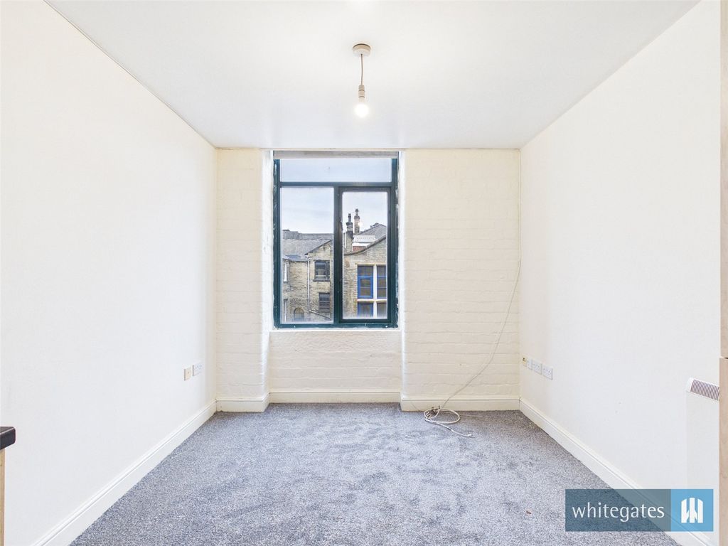 Property photo 2 of 9 Picture No. 25