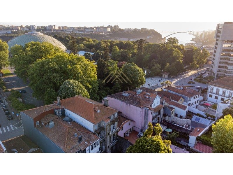 Property photo 1 of 46