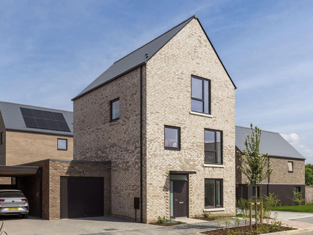 Property photo 1 of 9 The Mulberry, Number 366