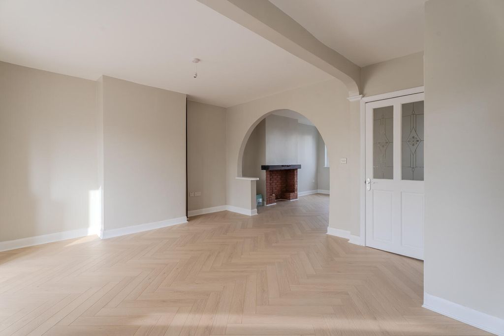 Property photo 3 of 16 Glenfern-9.Jpg