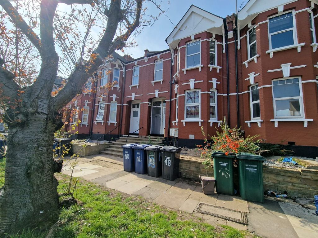 Property photo 1 of 10 3 Bedroom Maisonette For Sale