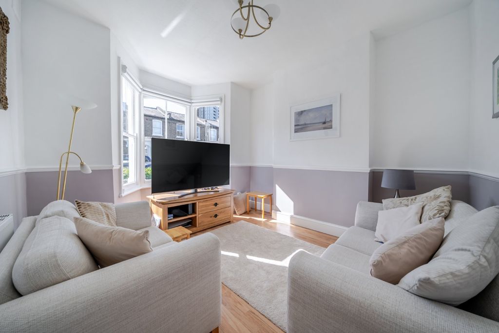 Property photo 3 of 24 Picture No. 17