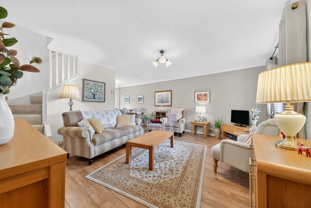 Property photo 3 of 19 Pbox-Img.Jpg