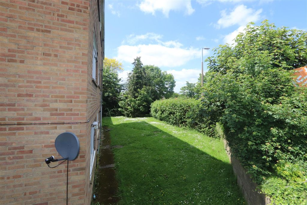 Property photo 2 of 4 Img_2306.Jpg