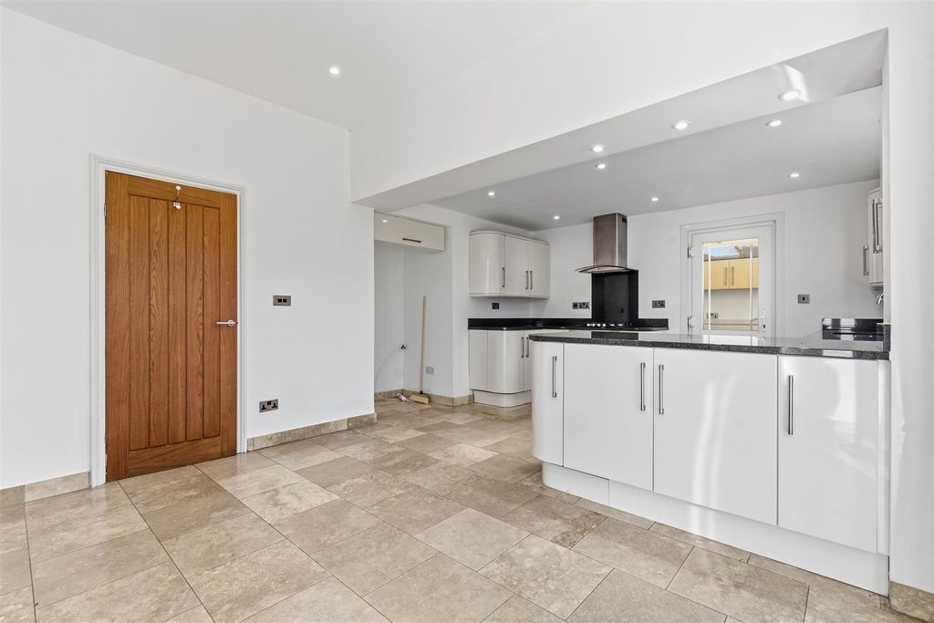 Property photo 2 of 30 Wil_2240.Jpg