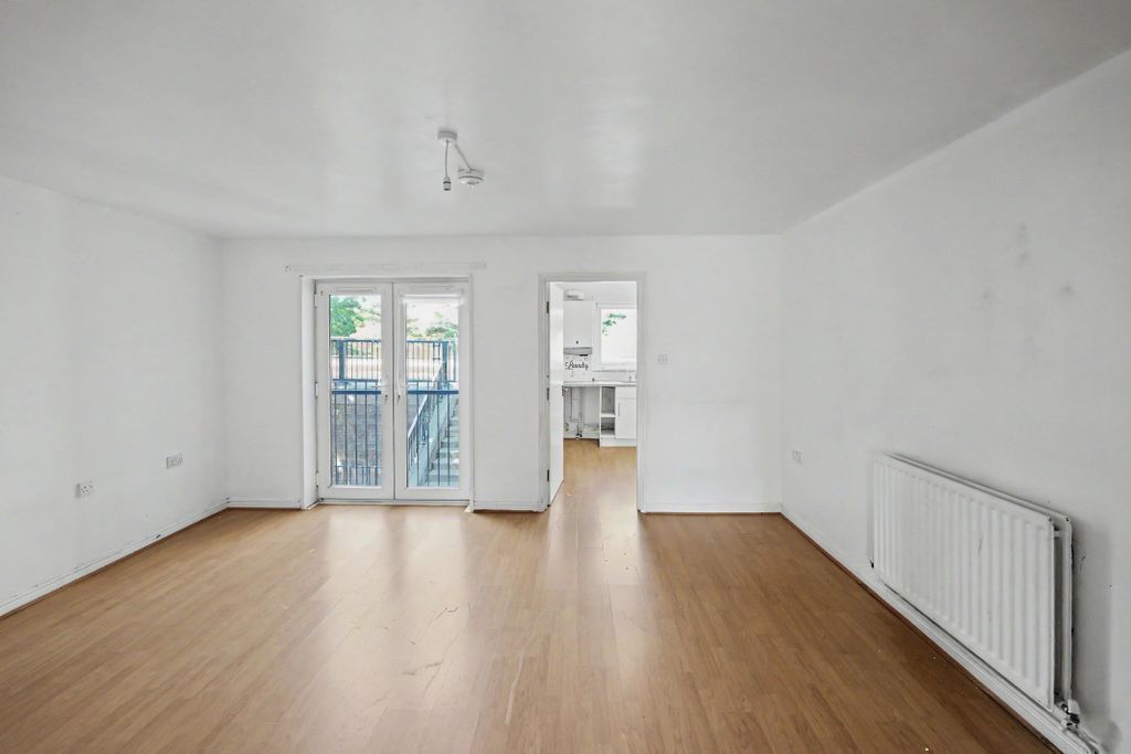Property photo 2 of 13 Flat 10, Pavilion Court, 10 Toward Road, Sunderland, Tyne And Wear, Sr1 2Qw