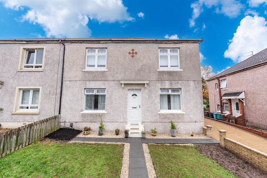 Property photo 2 of 25 Front (Exterior)