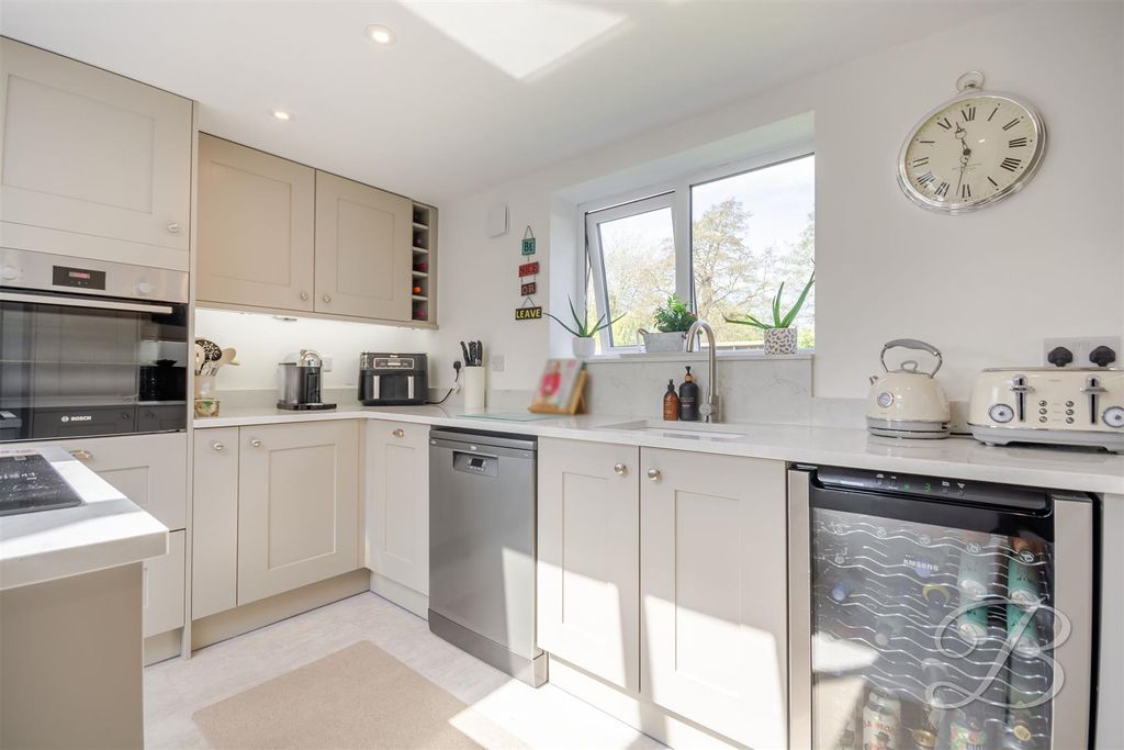 Property photo 3 of 38 Ccltd-3.Jpg