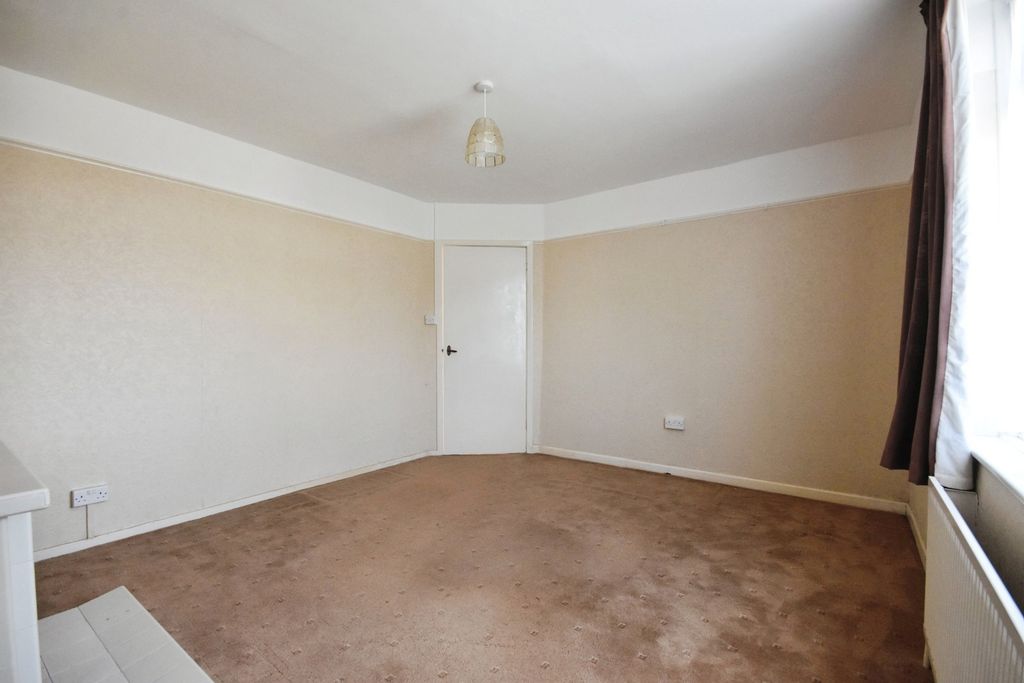 Property photo 3 of 17 Pbox-Img.Jpg