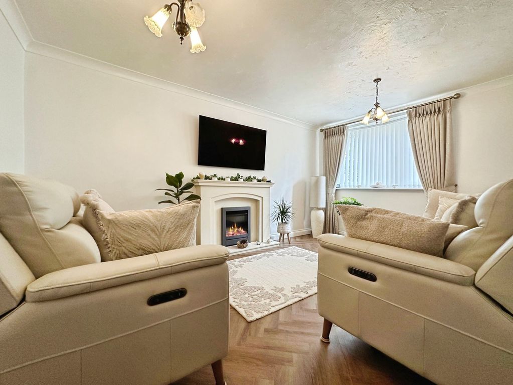 Property photo 3 of 22