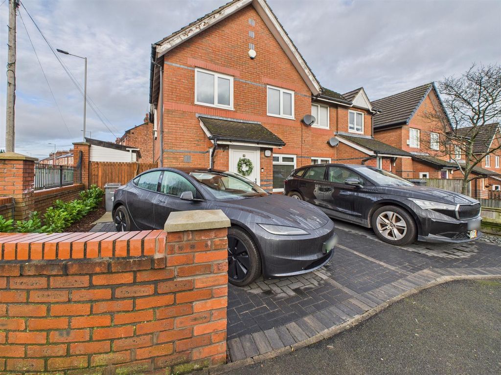 Property photo 1 of 48 Cam03844G0-Pr0378-Still044.Jpg