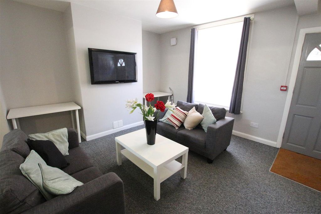 Property photo 3 of 10 Img_9815.Jpg