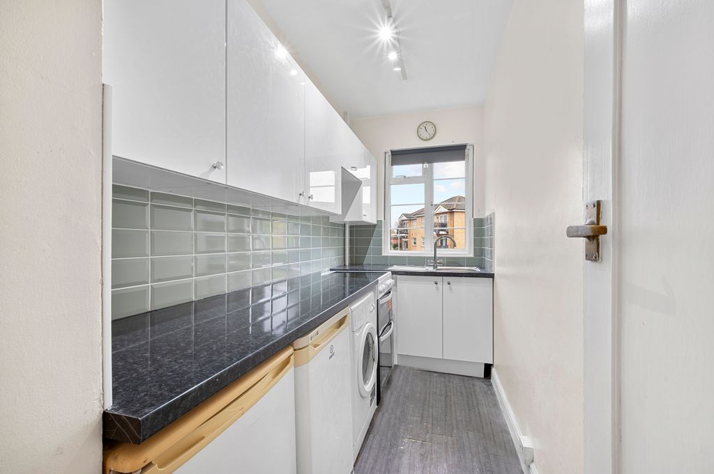 Property photo 1 of 13 Picture No. 08