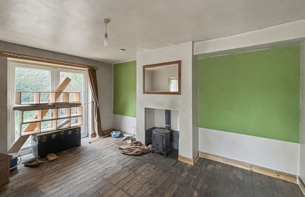 Property photo 2 of 8