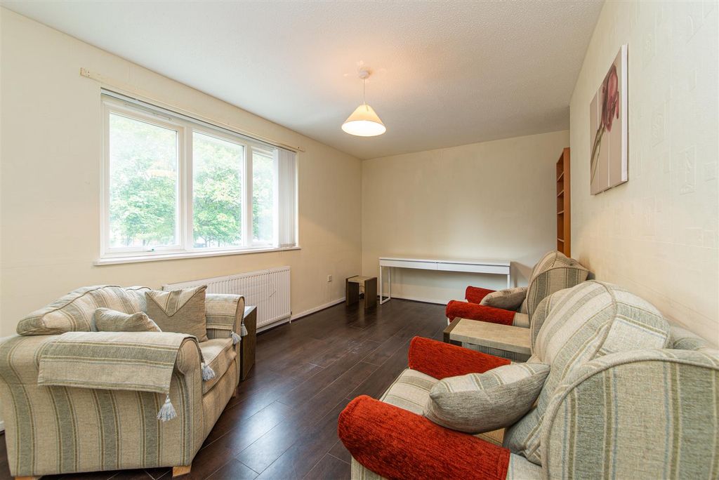 Property photo 2 of 14 W-0993.Jpg