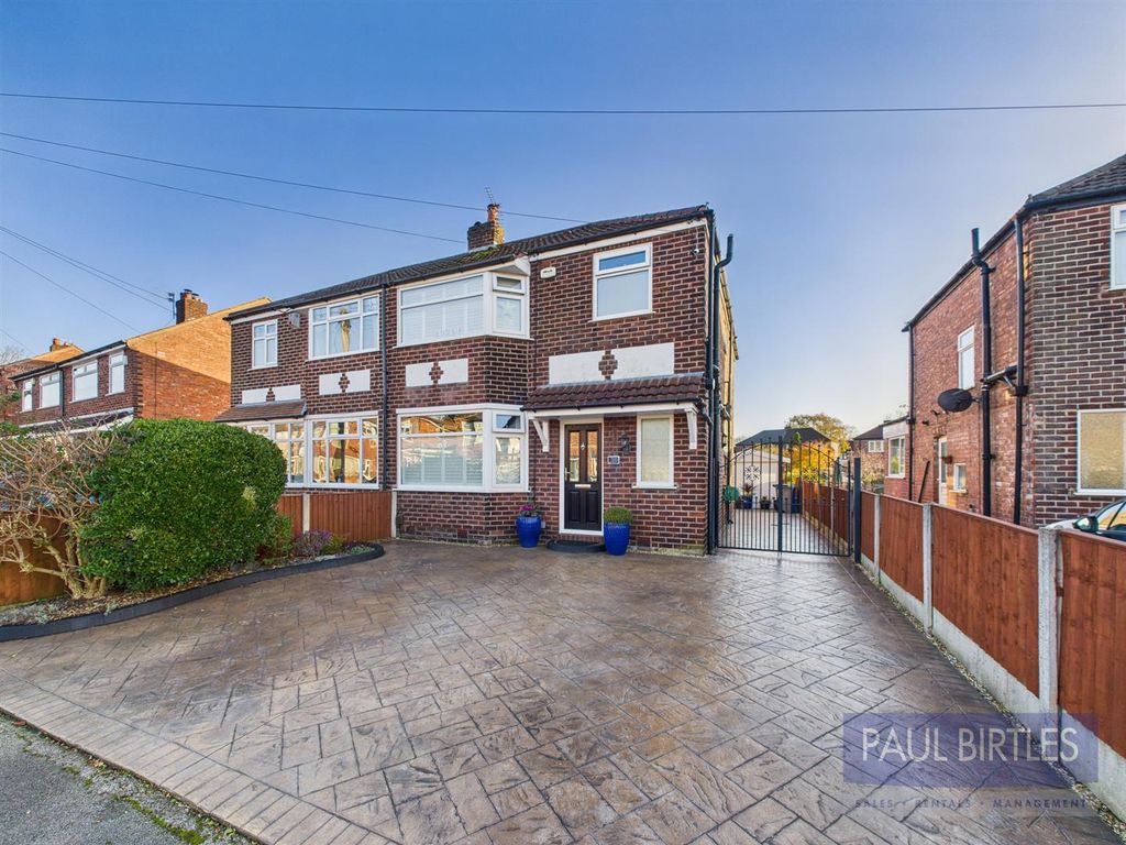 Property photo 2 of 30 Cam04378G0-Pr0231-Still049.Jpg