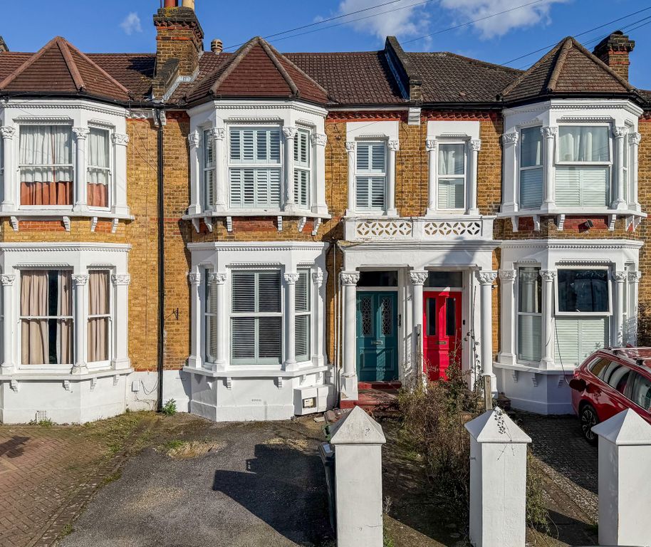 Property photo 2 of 11