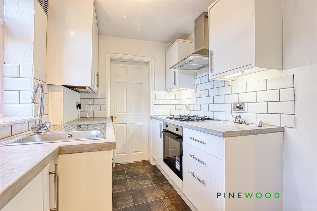 Property photo 2 of 13 Kitchen