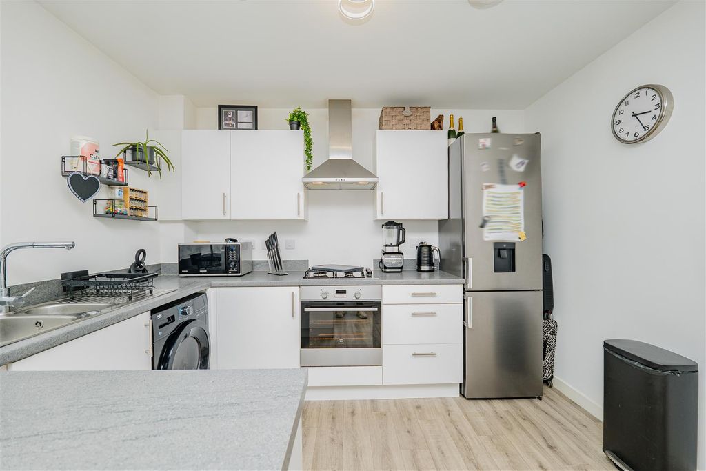 Property photo 2 of 19 P1410484.Jpg