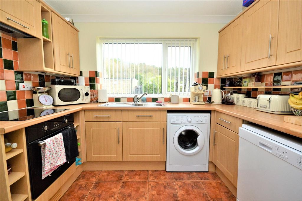 Property photo 2 of 13 Y1Bcffa10Tlrmtjzdjmoyvcw3LI