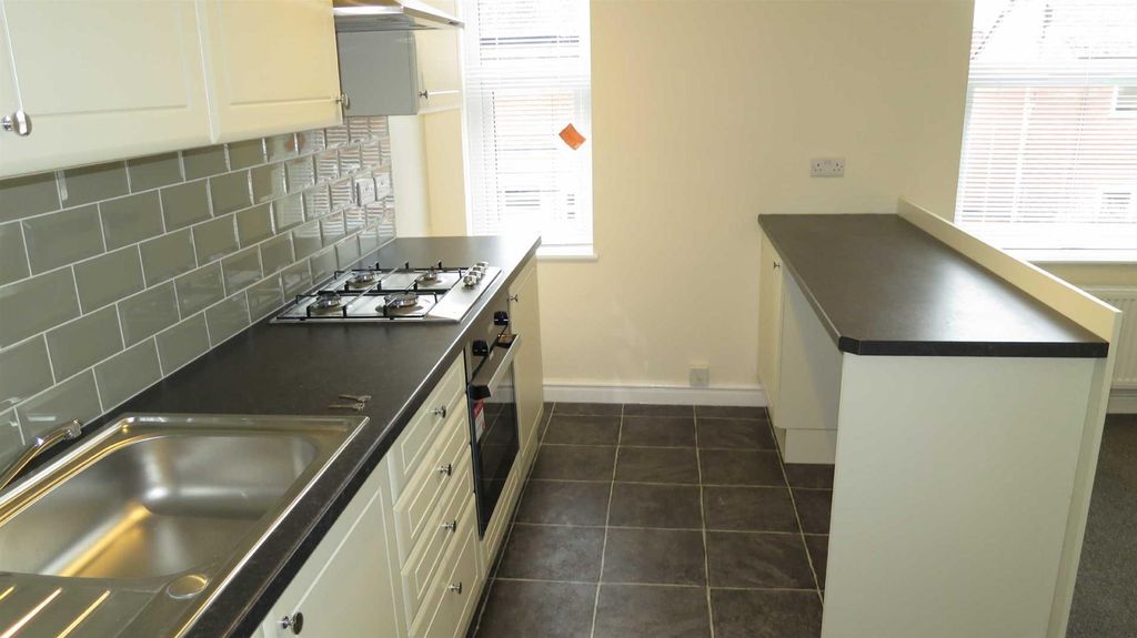 Property photo 1 of 10 _Zrysttxckhlysoircpwhn1l94O.Jpg
