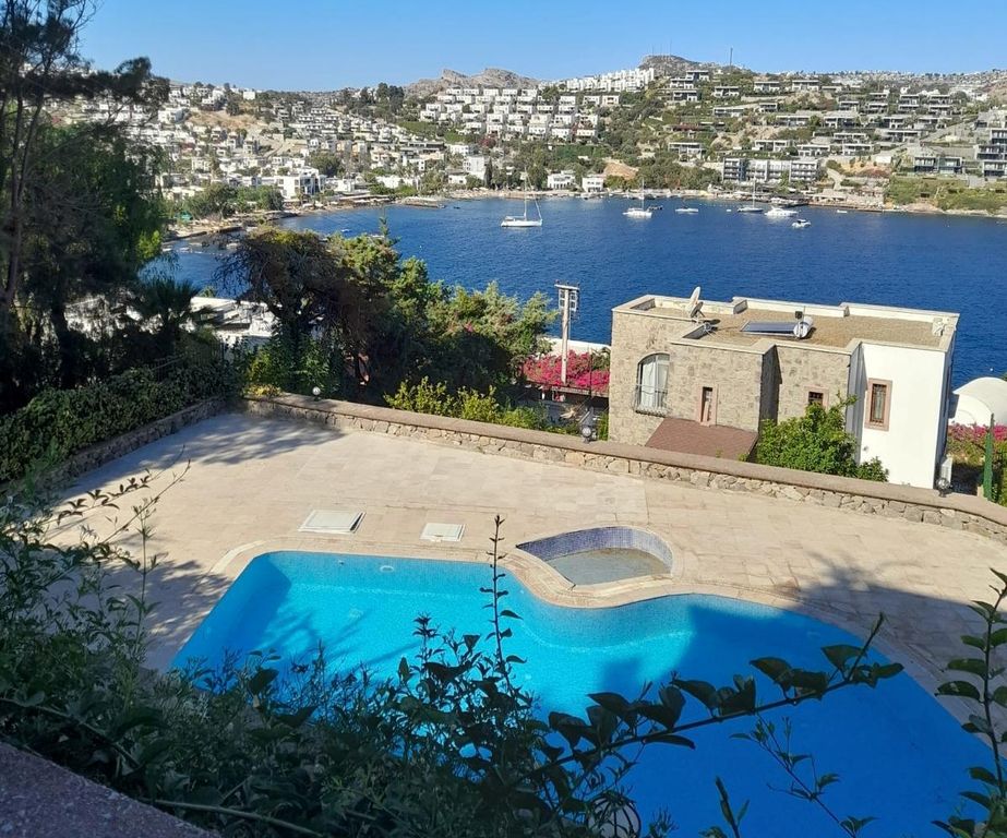 Property photo 1 of 15 Sea View Apartment In Bodrum For Sale - Beautiful Sea And Bay Views From The Apartment