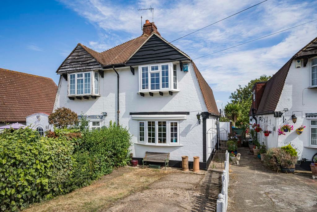 Property photo 1 of 19 External