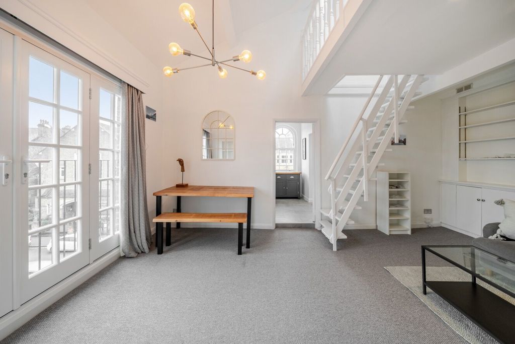 Property photo 1 of 14 Picture No. 13