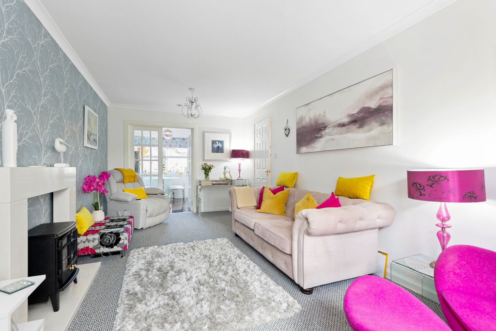 Property photo 3 of 16 Property Image 3