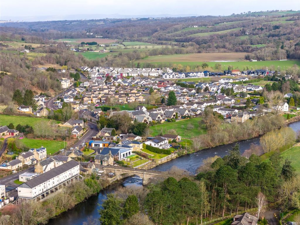 Property photo 2 of 7 2