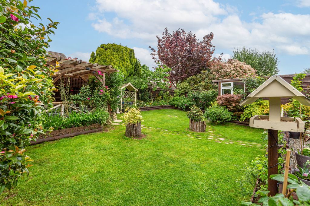 Property photo 2 of 30