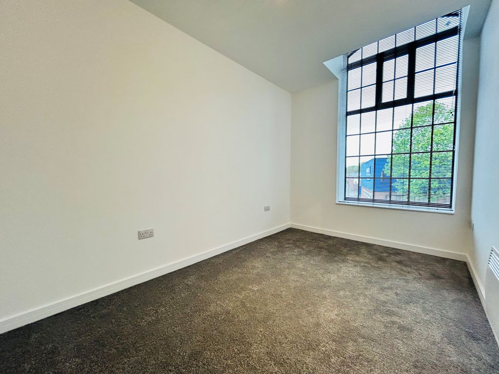 Property photo 3 of 5 Bedroom