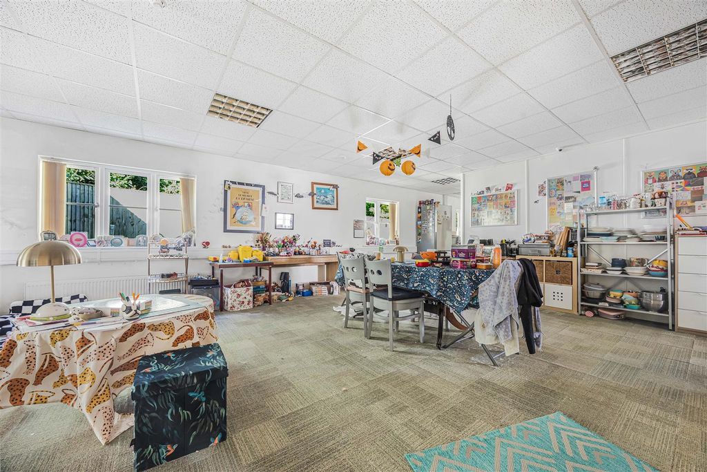 Property photo 3 of 22