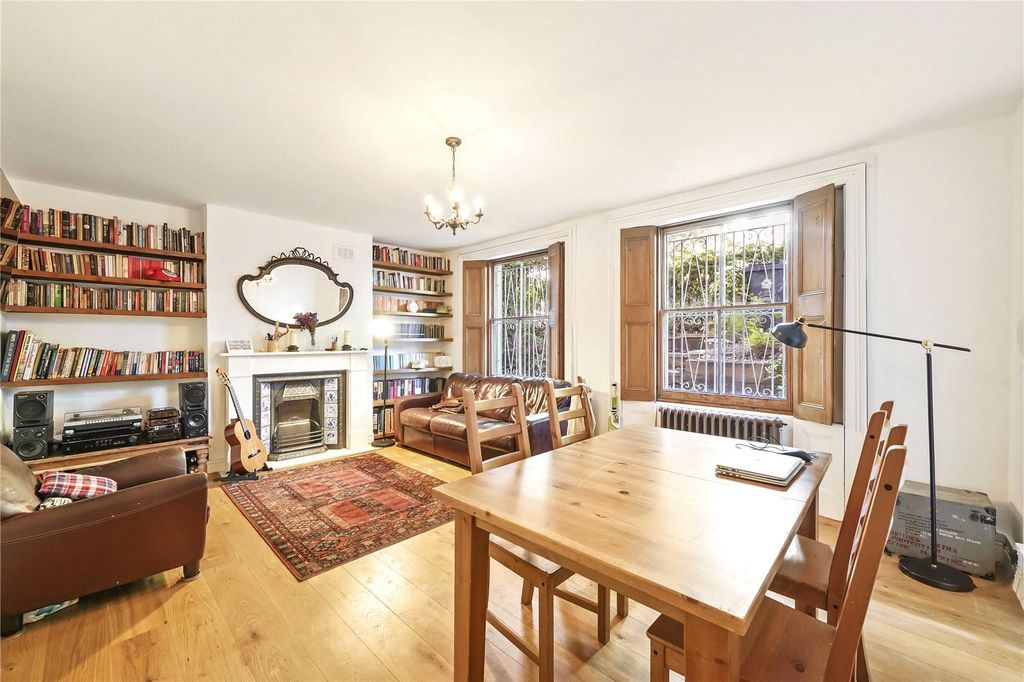 Property photo 3 of 12