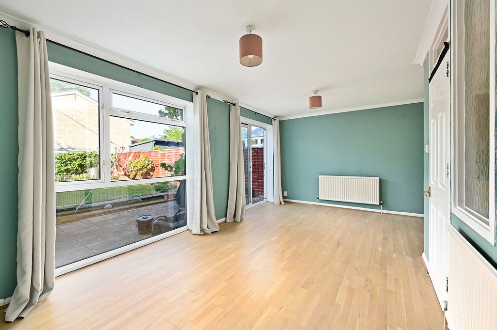 Additional image 4 of 3 bed semi-detached house for saleAshdown Avenue, Farnborough GU14