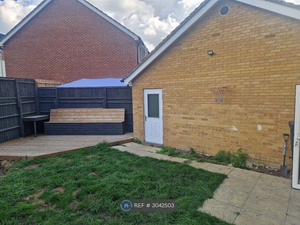 Property photo 3 of 13
