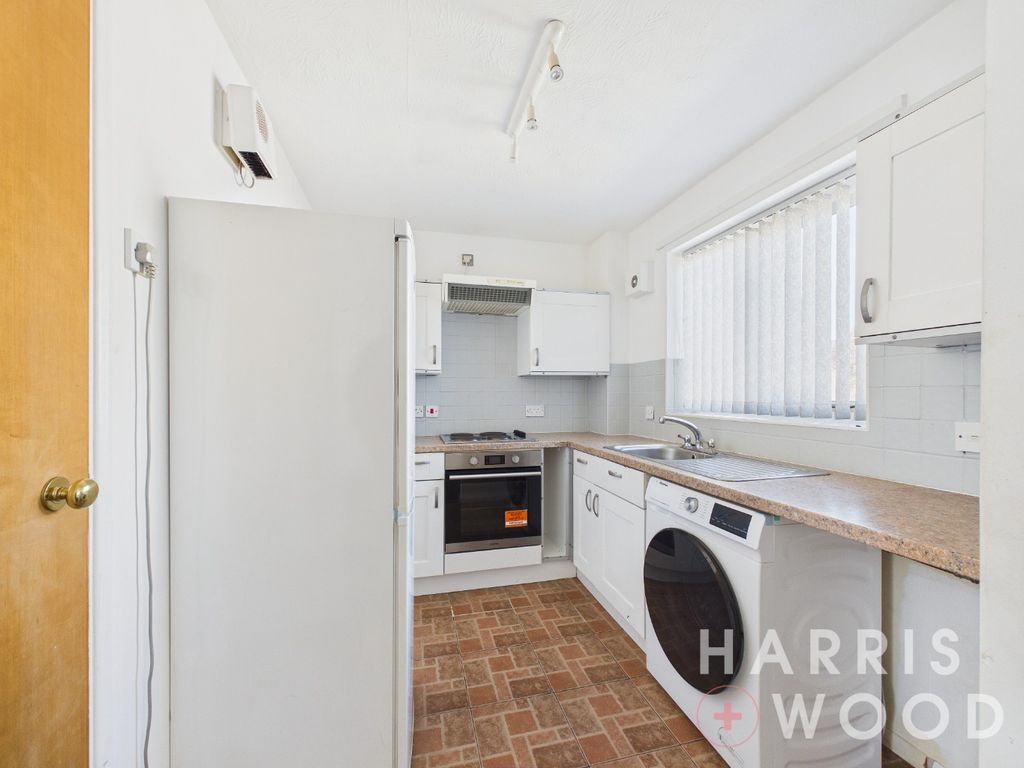 Property photo 2 of 13 5103182