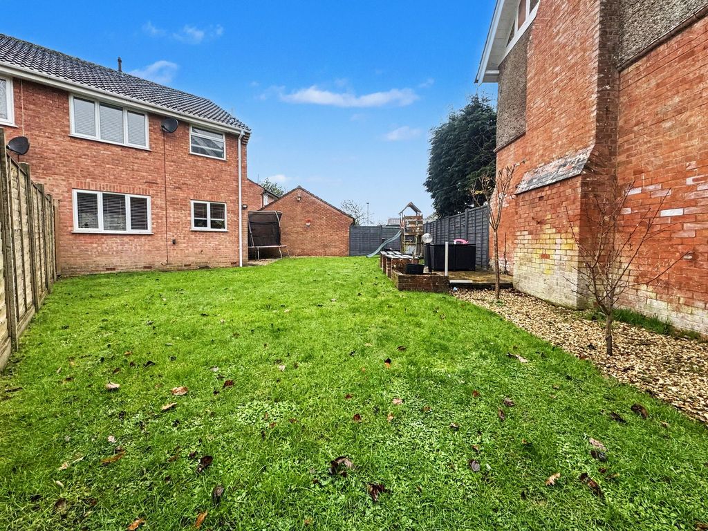 Property photo 2 of 15