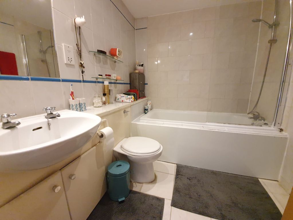 Property photo 3 of 4