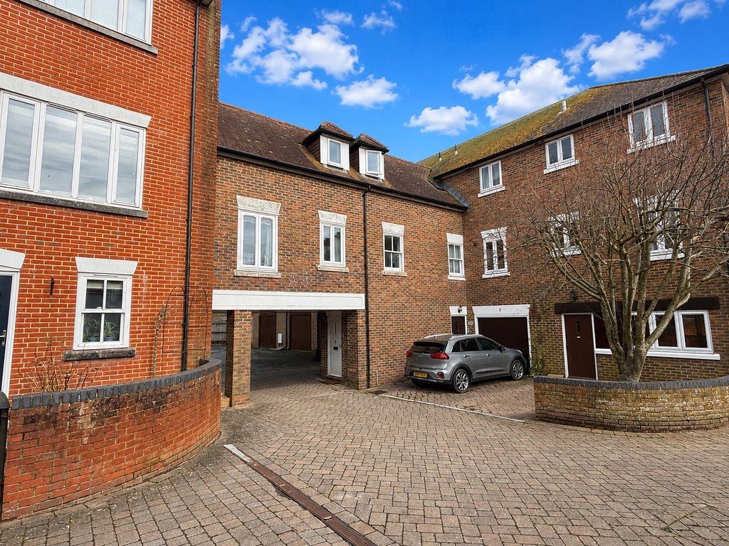 Property photo 1 of 9 Picture No. 20