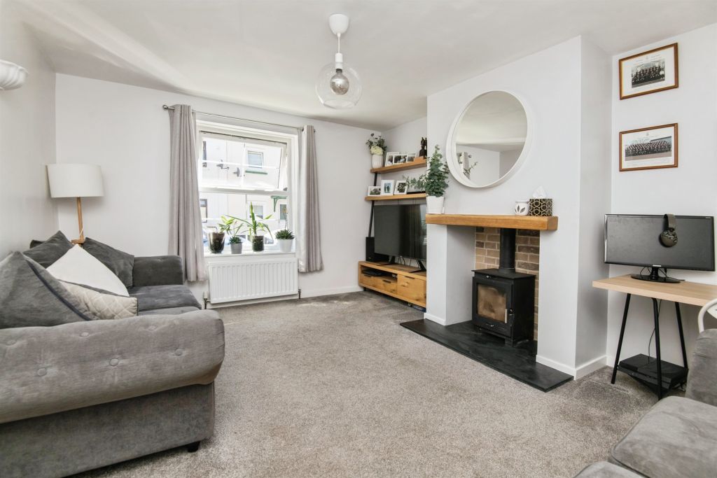Property photo 2 of 16
