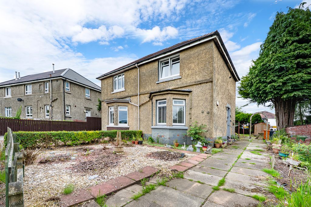 Property photo 1 of 32
