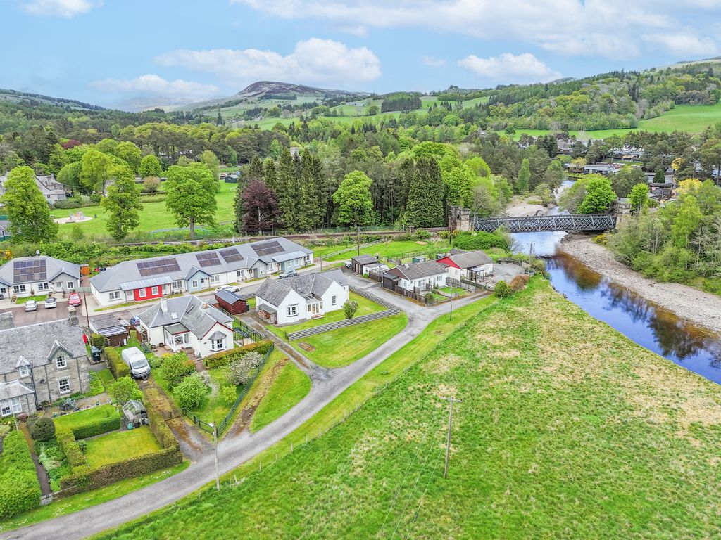 Property photo 3 of 32 Dji_20260521142237_0136_D-2