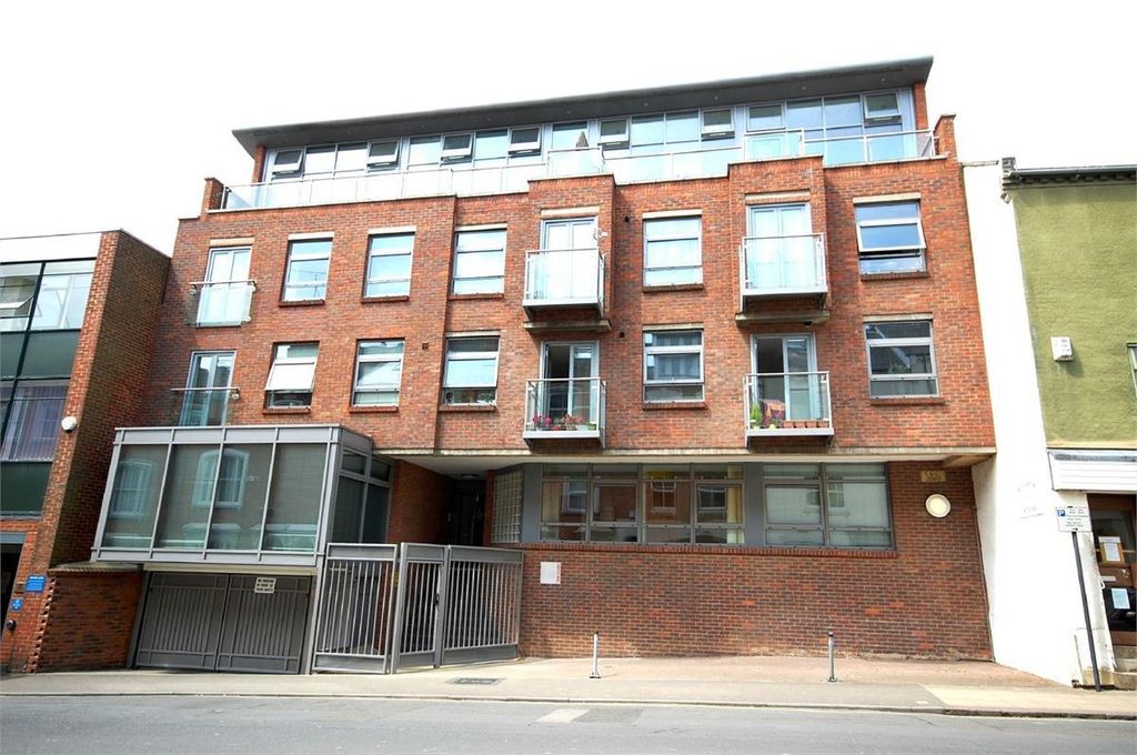 Property photo 1 of 7