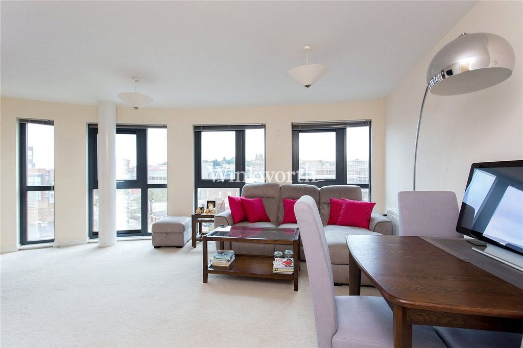 Property photo 2 of 7 Living Room