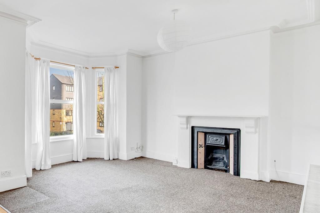 Property photo 3 of 9 Photo 3