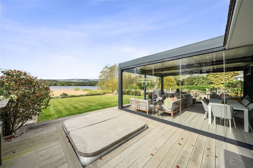 Property photo 1 of 18 Picture No. 04